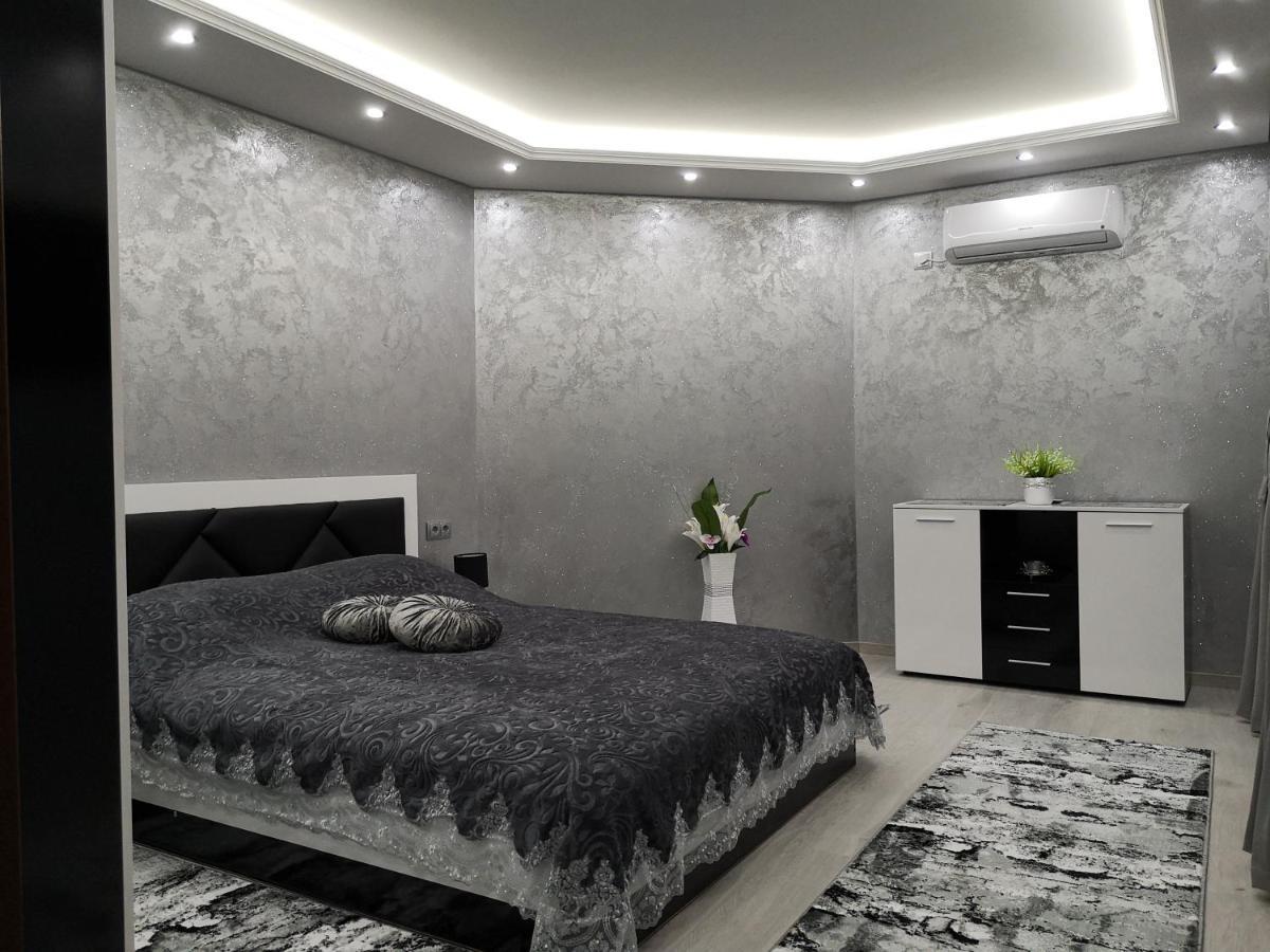 City Apartments - A Brand New Luxury & Comfy 2 아세노브그라드 외부 사진